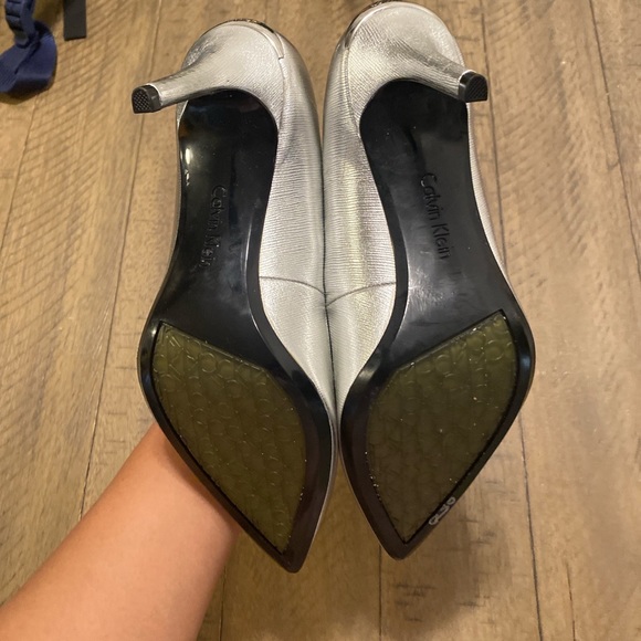 Calvin Klein silver heels - Picture 2 of 4